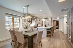 Luxury 6 Bedroom Old Town Escape Near Skiing and Dining 80 - Image 3