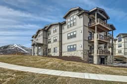 Flying Moose Modern Retreat with Scenic Views 101 - Image 2