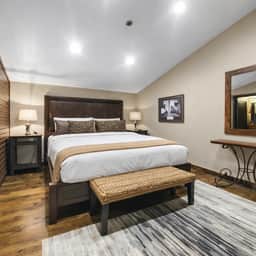 3 Kings Condo near PCMR Base with Pool Hot Tub Retreat - Image 5