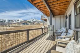 Pet Friendly Mountain Retreat at Winstons Lodge 203 - Image 5