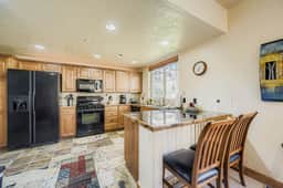 Trade the Office for Mountains at Foxpoint Townhouse 6180 - Image 3