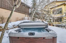 Park City Powder Paradise with Private Hot Tub and Views Vintage 9 - Image 3