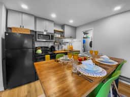 Cozy Red Pine Ski Condo Pool Hot Tub Park City - Image 4