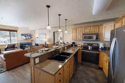 312 Silverado Sanctuary Mountain Views Pool Gem - Image 4
