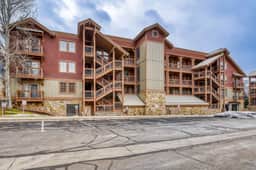 Cozy Old Town Escape with Hot Tub and Mountain Views 201B - Image 3