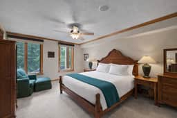 Cozy Old Town Escape with Hot Tub and Mountain Views 201B - Image 5