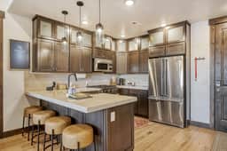Dogwood and Stone Luxury 2BR Mountain Escape 3K - Image 2