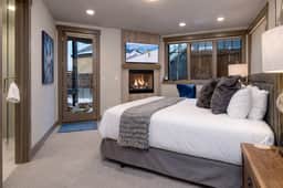 920 Modern Mountain Escape in the Heart of Park City - Image 5