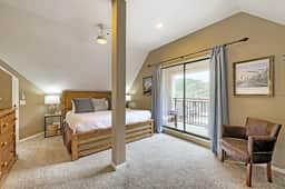 The Ski Lift Loft 31 - Image 5