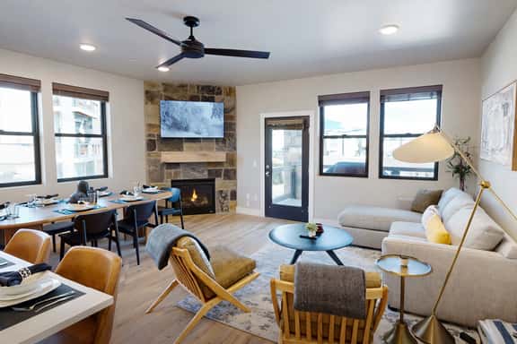 Flying Moose Modern Retreat with Scenic Views 101 - Image 1