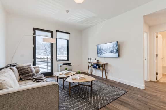 Pioche Village Ski in Ski out DV East Gym Hot Tub Game Room - Image 1