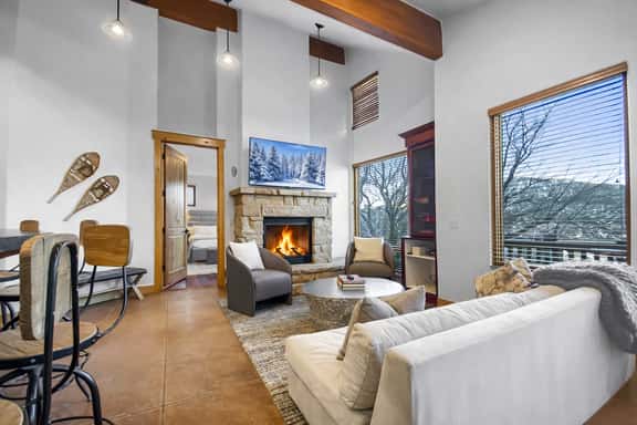 Park City Nights Mountain Mornings Gold Coast Living 502A - Image 1