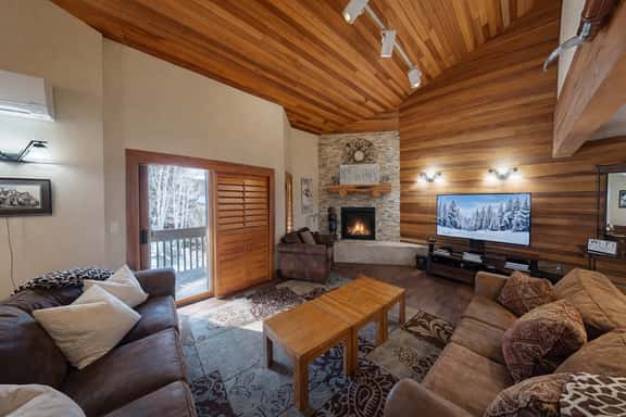 Lakeside Retreat Near Deer Valley Slopes and Main Street 1687 - Image 1