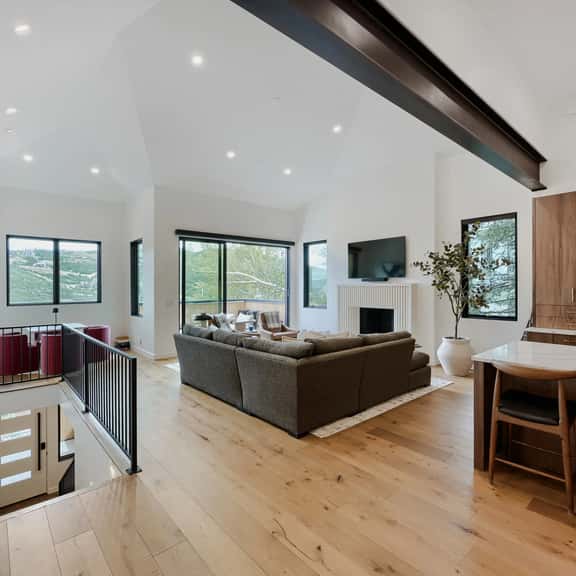 Park City Luxury 4BR Retreat | Private Hot Tub, Fire Pit, Gourmet Kitchen | 1061 - Image 1
