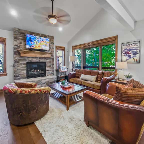 1271 Modern Park City Escape with Hot Tub and Fireplaces - Image 1