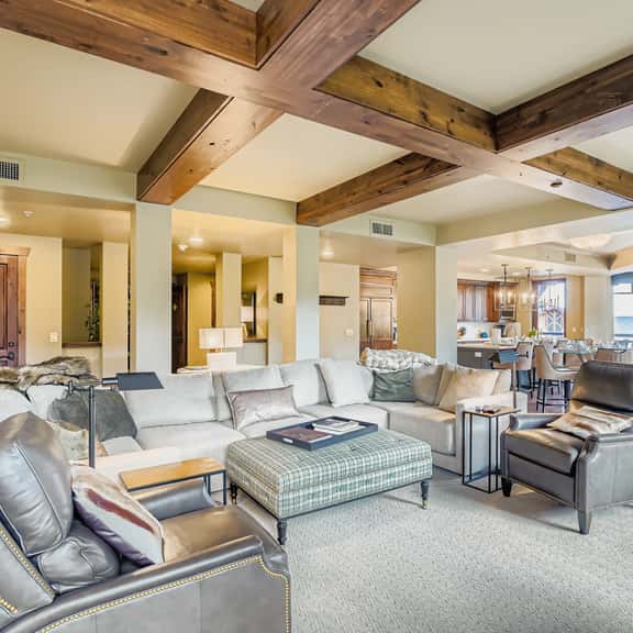 521H Dream Ski In Out Retreat Pool Spa and Mountain Views - Image 1