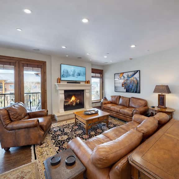 Park City Powder Paradise with Private Hot Tub and Views Vintage 9 - Image 1