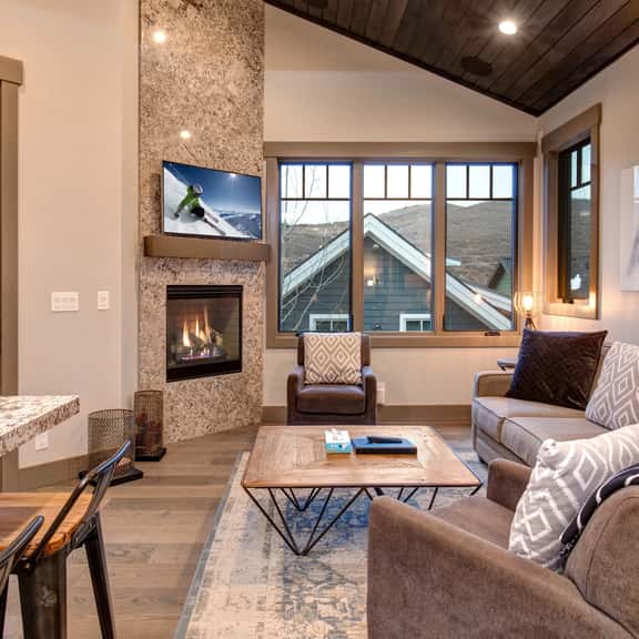920 Modern Mountain Escape in the Heart of Park City - Image 1