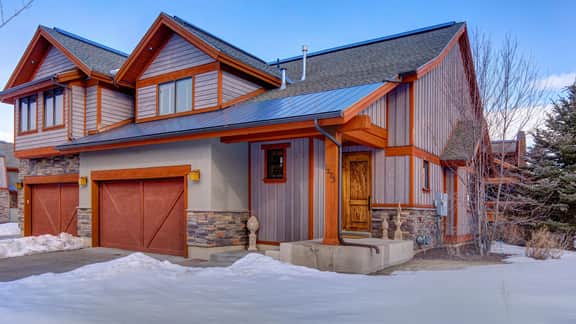 1273 Stillwater Shores Hot Tub and Ski Adventure - Image 3