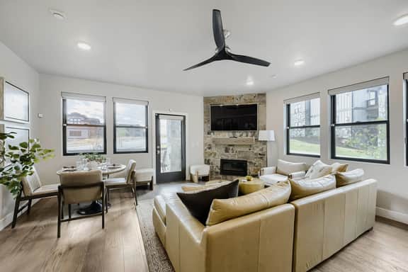 Jordanelle-Deer Valley Escape- Family-Pet Friendly 102 - Image 5