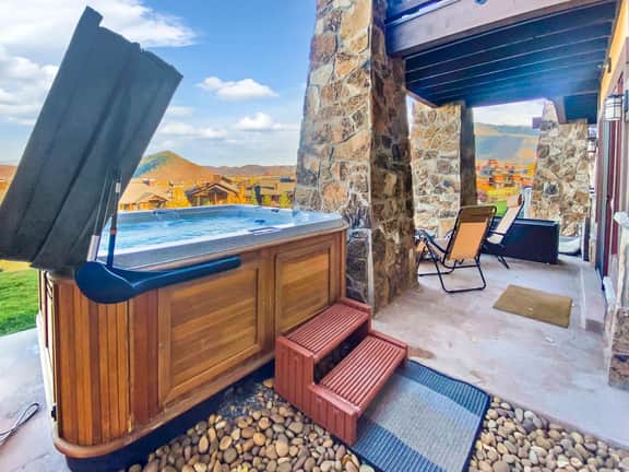 Modern Vibes Mountain Views Endless Adventure at Fairway Springs 4202 - Image 2