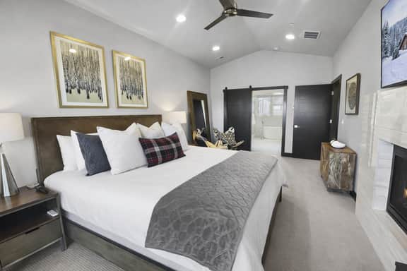 Modern Vibes Mountain Views Endless Adventure at Fairway Springs 4202 - Image 5