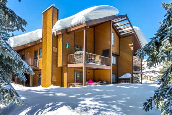 Cozy Red Pine Ski Condo Pool Hot Tub Park City - Image 3