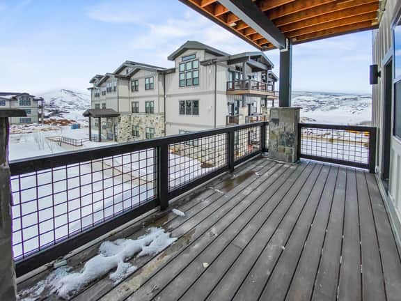 Lake Life Meets Ski Life at Jordanelle Paradise 204 - Image 5
