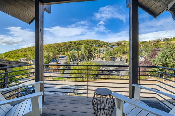Walk to Main | Hot Tub | Pool Table | Deer Valley 440 - Image 4